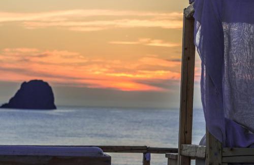 Apollonia Hotel | SALT SUITES MILOS