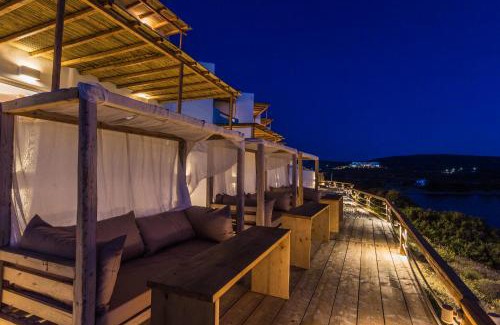 Apollonia Hotel | SALT SUITES MILOS