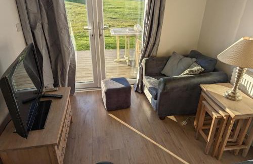 Yarmouth Apartment | Saltbox B4 holiday cottage