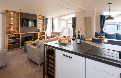 Wells-next-the-Sea Resort | Saltmarsh Lodge