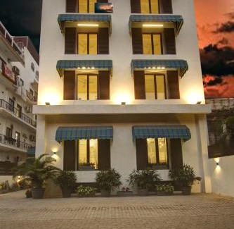 Okhla Hotel | Saltstayz Thyme - New Friends Colony