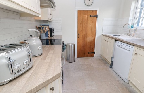 Bonchurch Cottage | Saltwater Cottage