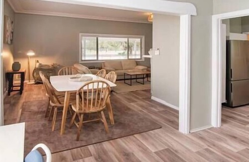 Busselton House | Saltwater Escape -300m to beach