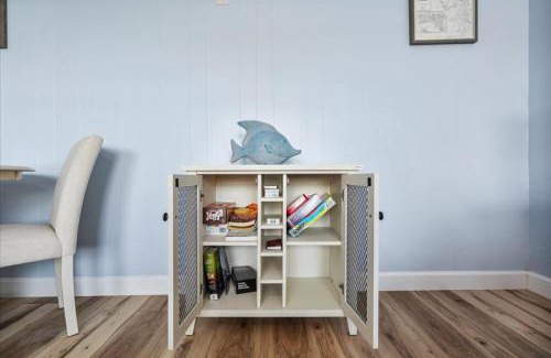 Indian Harbour Beach House | Saltwater Haven 3bd Dog Friendly with Bckyrd
