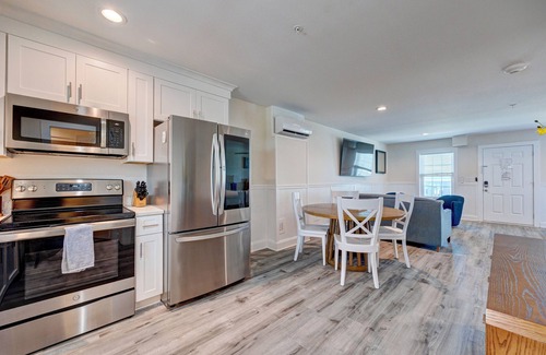 Surf City Apartment | Saltwater Resort Suite 1003