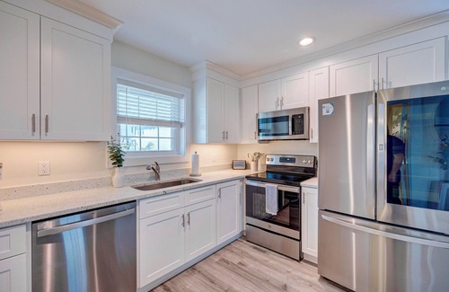 Surf City Apartment | Saltwater Resort Suite 2001