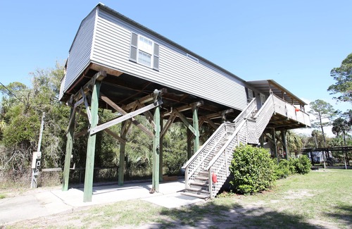 Chiefland House | Saltwater Retreat