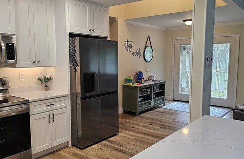 Blue Heron Lake House | Saltwater Solace Fripp Island SC - 4 Bdrm/3 Bath Pet Friendly ($100 per pet)