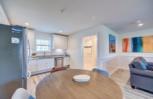 Surf City Apartment | Saltwater Suites, 202 Queen 2nd Floor