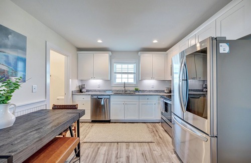 Surf City Apartment | Saltwater Suites, 304 Queen 3rd Floor
