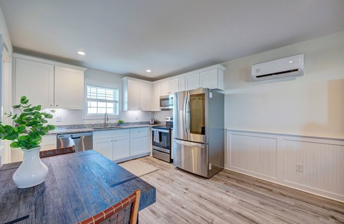 Surf City Apartment | Saltwater Suites, 304 Queen 3rd Floor