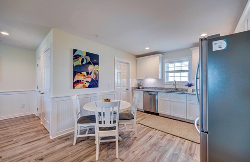 Surf City Apartment | Saltwater Suites, 307 Queen 3rd Floor