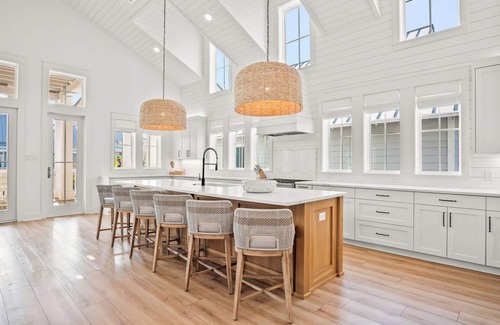 Port Aransas Cottage | Salty Beaches 226 BAR