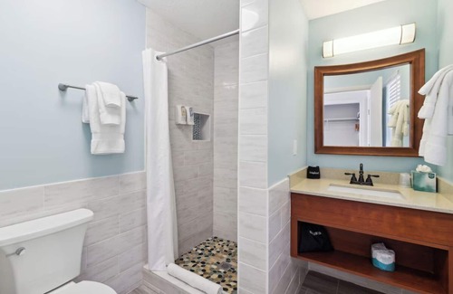 Jacksonville Hotel | Salty Beachside Haven with Outdoor Swimming Pool and Stunning Ocean Views