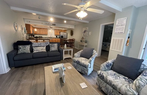 Hatteras Condo | Salty Dog 2 Bedroom Villa by RedAwning