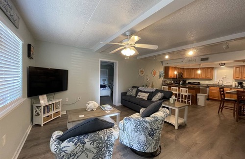 Hatteras Condo | Salty Dog 2 Bedroom Villa by RedAwning