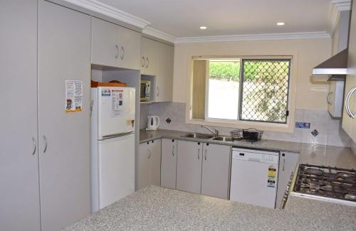 South West Rocks House | Salty Kisses - Bring your own linen.