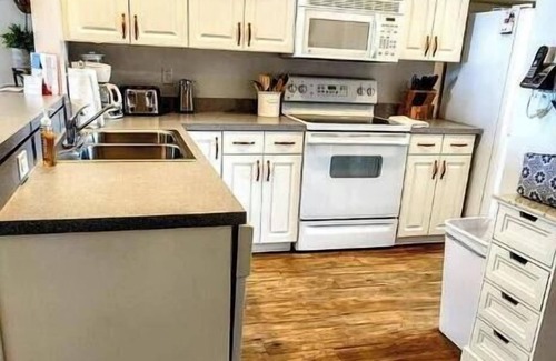Horseshoe Beach Condo | Salty Pelican Unit 107 Gulf View Condo In Horseshoe Beachn