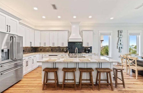 Navarre Beach House | Salty Sue 6 Bedroom Home