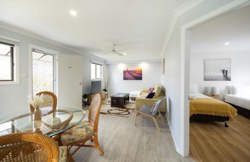 Mollymook Apartment | Salty Vibes