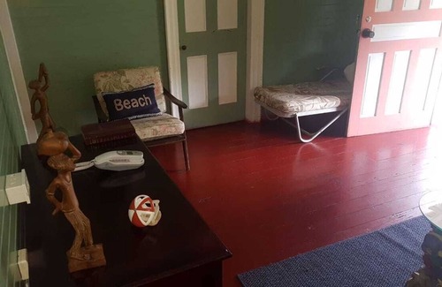 Port Antonio House | Salubrious Mount View; 15 minutes from the renowned Frenchman's cove
