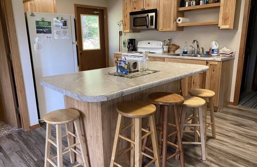 Sarona Cabin | Sam'sPlace:Cabin 4 quiet/across 2,000 acre boy-scout camp. All year round.
