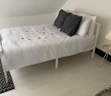 Sheffield Bed & Breakfast | Sam’z Boutique