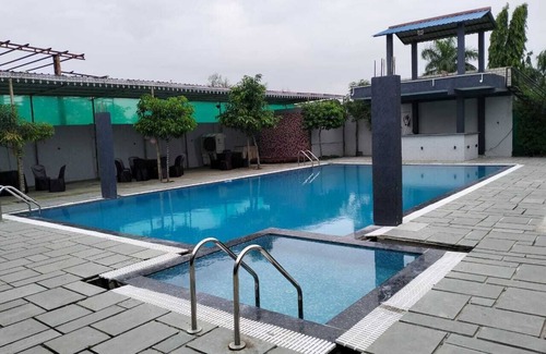 Bhopal Hotel | Samaira Greens
