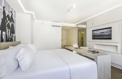 Copacabana Hotel | Samba Bossa Nova Ipanema