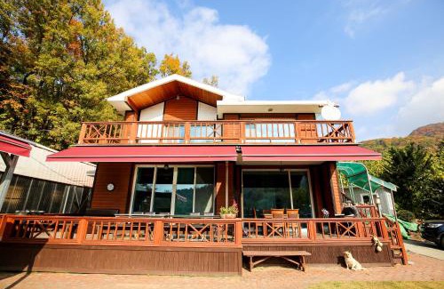 Pocheon House | Sambatgol Pension