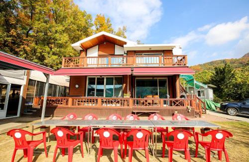 Pocheon House | Sambatgol Pension