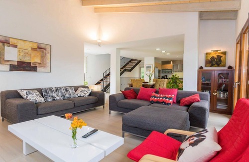 Crestatx House | Samina - Comfortable holiday house with pool and garden