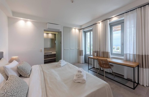Sampatiki Hotel | Sampatiki Suites - Seaview Luxury Suites With Breakfast And Spa