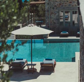 Sampatiki Hotel | Sampatiki Suites & Spa - Luxury Seaview Suites - Opened 2024