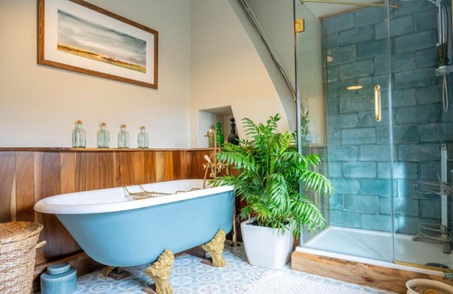 Docking House | Samphire Cottage by Big Skies Cottages