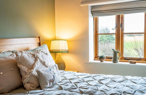 Docking House | Samphire Cottage by Big Skies Cottages