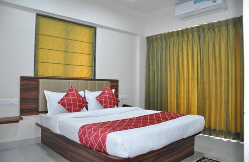 Hadapsar Hotel | Samrat Inn