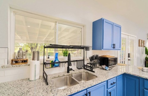 Highland Park House | San Antonio Charming 3 br 2 bath 6 min to downtown