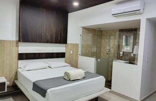 Cabo de Hornos Hotel | San Antonio Plaza