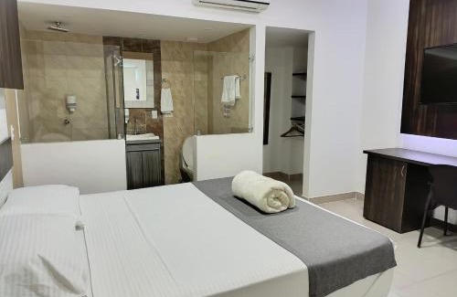 Cabo de Hornos Hotel | San Antonio Plaza