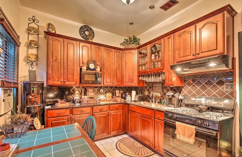 Tobin Hill Villa | San Antonio Rental w/Courtyard: Walk to Riverwalk