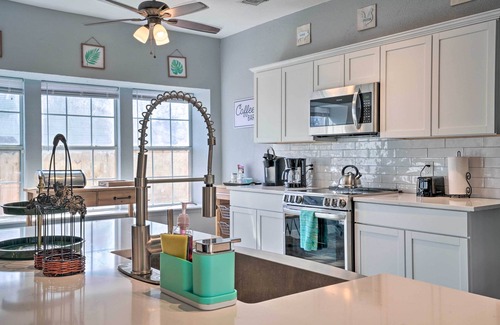 Heritage House | San Antonio Retreat w/Pool, Close to SeaWorld!