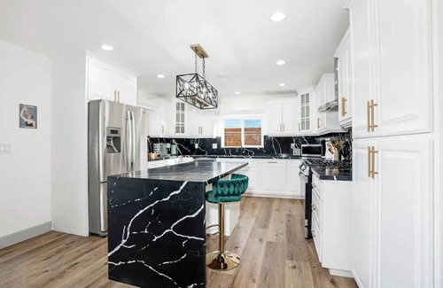 La Mesa House | San Diego Luxury Home w/Heated Pool and Spa!