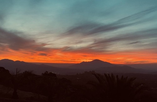 Jamul Cottage | San Diego Mountain Retreat. Best views in San Diego. Pet friendly, guest house