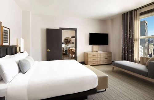 Theater District Hotel | San Francisco Elegance! Pets Allowed, Near San Francisco Botanical Garden!