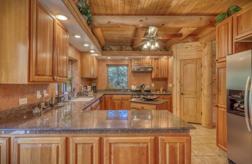 San Juan River Village House | San Juan River Estate House 2-On the San Juan River! Sleeps 8