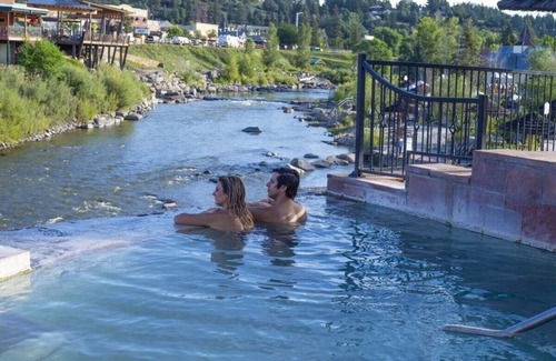 San Juan River Village House | San Juan River Estate House 2-On the San Juan River! Sleeps 8