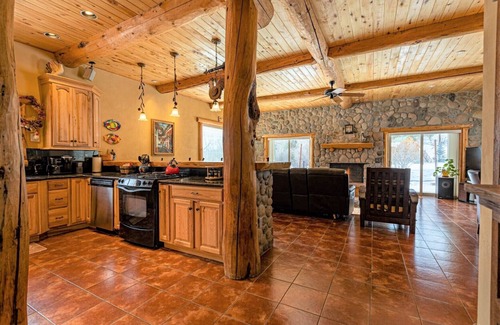 San Juan River Village Cabin | San Juan River frontage. Close to Wolf Creek Ski, New Hot Tub!