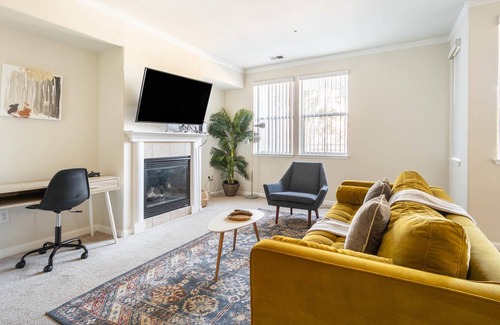 Central San Mateo Apartment | San Mateo 3BR near Caltrain