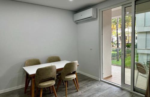 Ishem Apartment | San Pietro Apartment Lalez